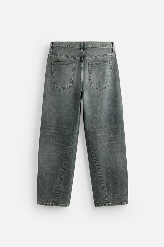 BAGGY FIT JEANS WITH SEAMS