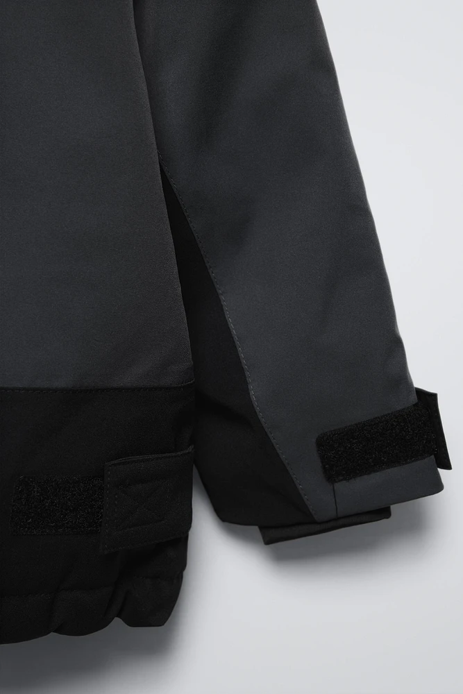 WATER REPELLENT AND WINDPROOF RECCO® SYSTEM POUCH POCKET JACKET SKI COLLECTION