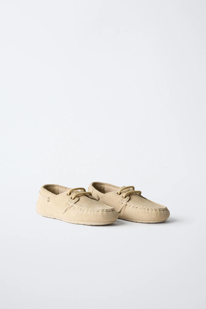 LEATHER LOAFERS