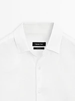 Chemise slim en lin mélangé