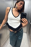 CONTRAST KNIT TOP