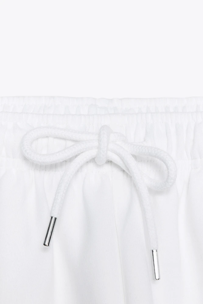 SHORT EN MAILLE SURJET