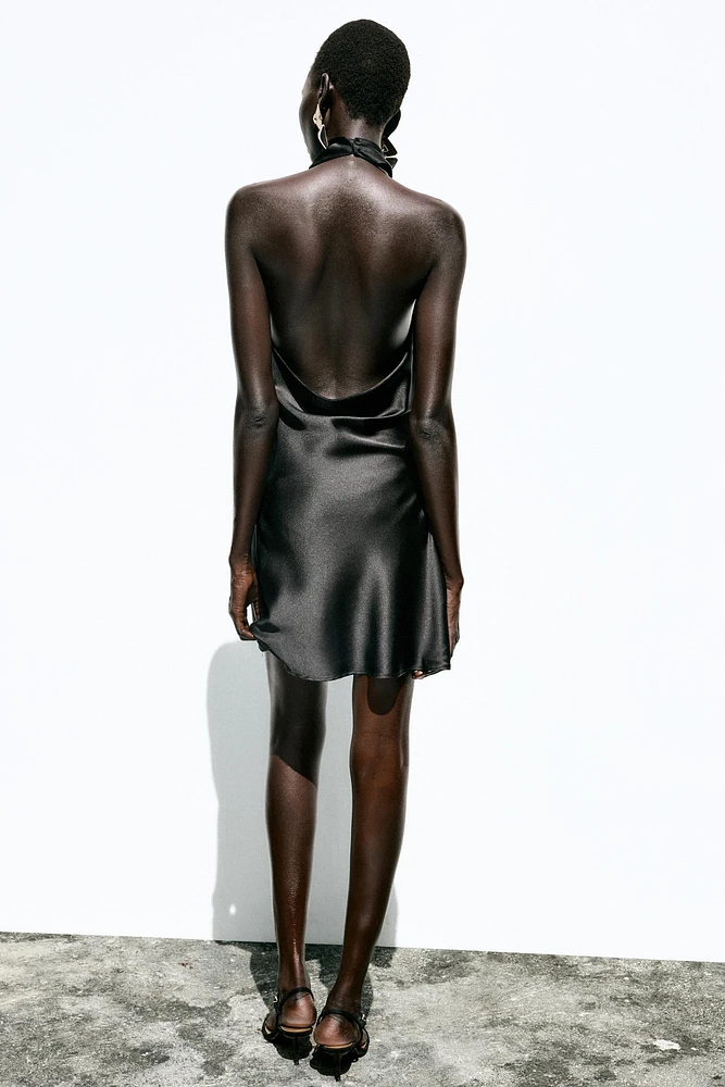ROBE MINI HALTER SATINÉE