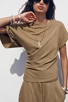 T-SHIRT ASYMÉTRIQUE DÉLAVÉ