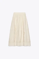 JUPE MIDI BRODERIES AJOURÉES