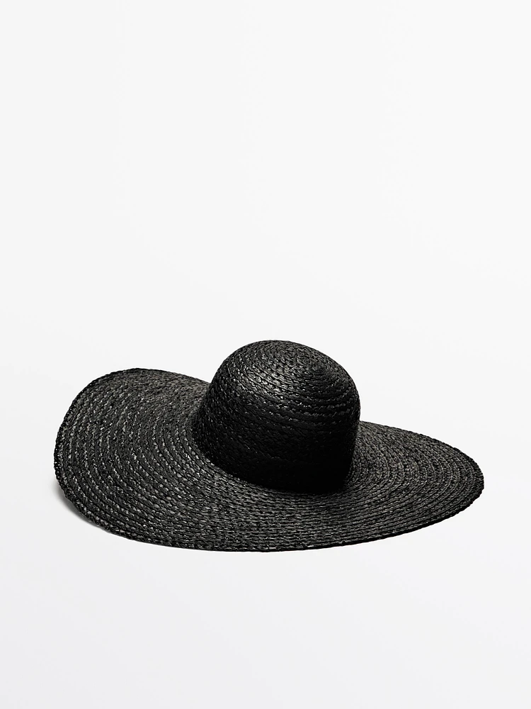 Raffia floppy hat