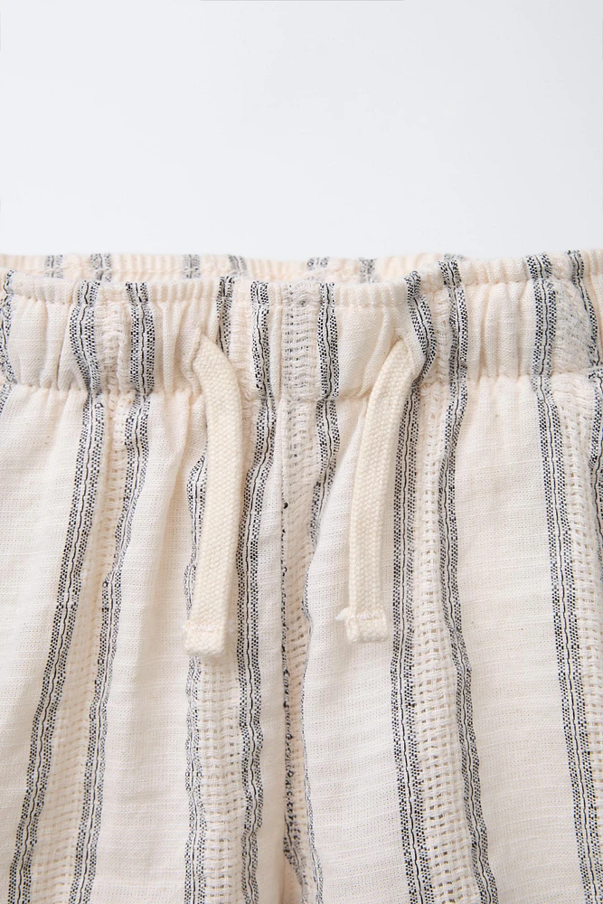 SHORT RUSTIQUE À RAYURES