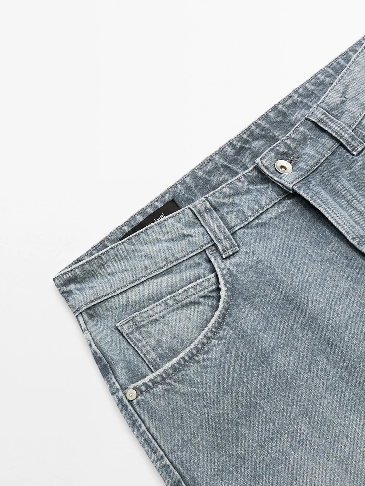 Tapered fit jeans