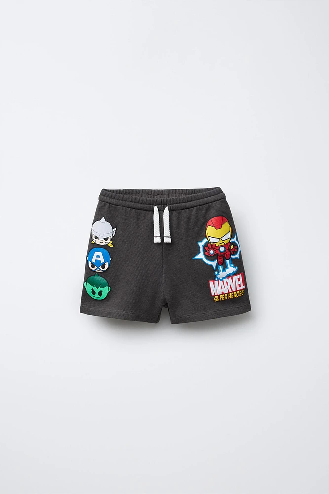 BERMUDA EN MOLLETON IMPRIMÉ THE AVENGERS © MARVEL