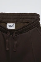 EVERLAST © WORLDWIDE INC. PIPING DETAIL JOGGERS