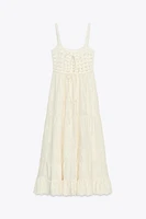 ROBE EN MAILLE MATIÈRES VARIÉES