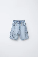 BERMUDA EN DENIM CARGO FLUIDE