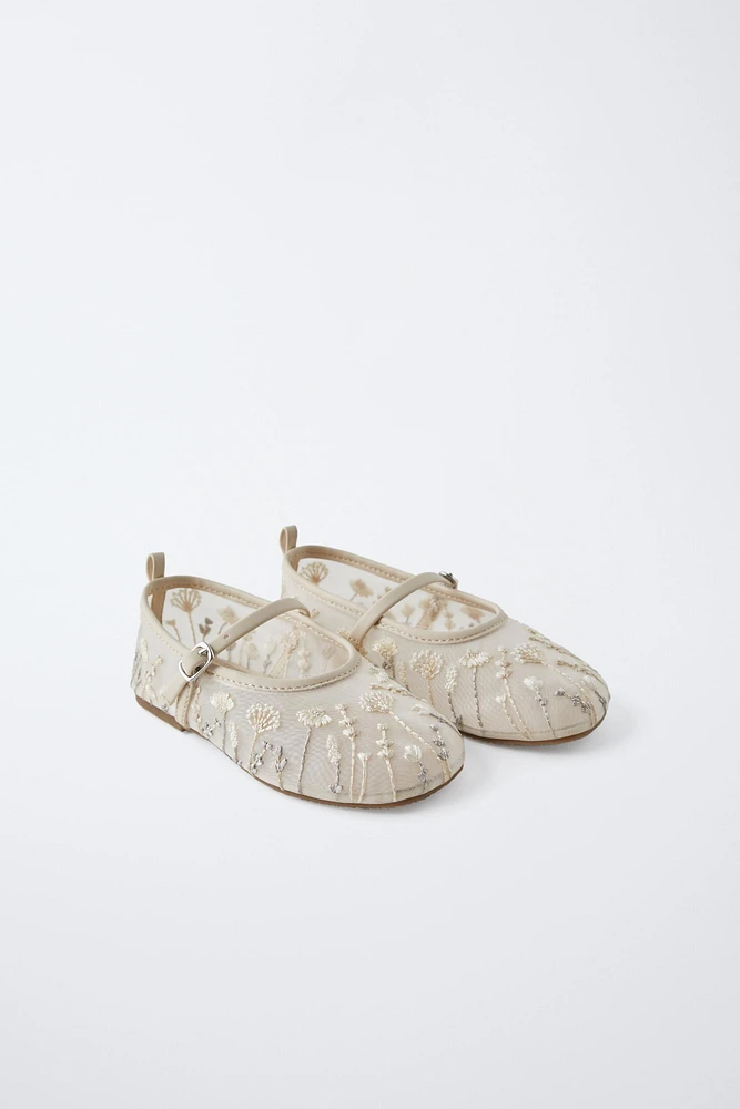 EMBROIDERED BALLET FLATS