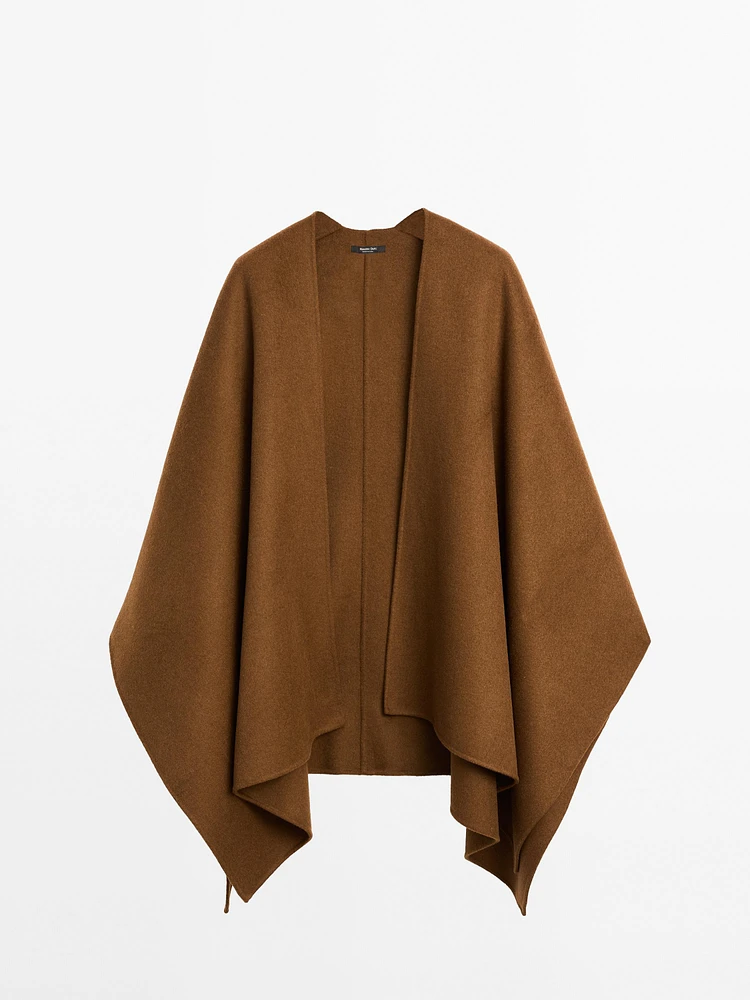 Cape en drap de laine mélangée