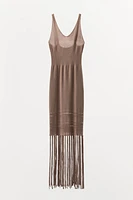 ROBE EN MAILLE À FRANGES