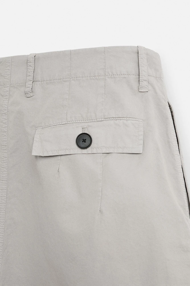 RELAXED FIT CRINKLED SHORTS