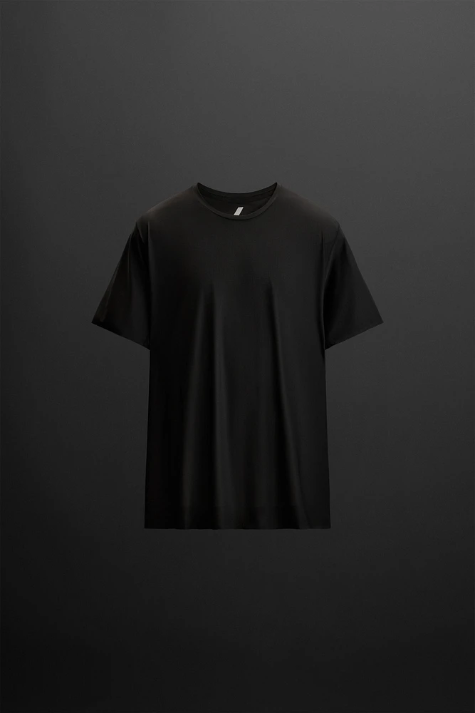 LIGHTWEIGHT TECHNICAL T-SHIRT