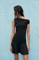 RUCHED TEXTURED DRESS