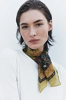 PRINTED VISCOSE SCARF