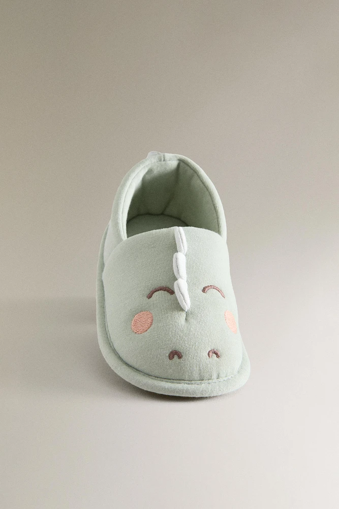 CHILDREN'S CROCODILE SLIPPERS