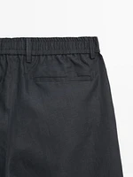 100% linen semi-jogger fit Bermuda shorts