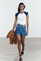 BERMUDA EN JEAN TRF COUPE MOM TAILLE HAUTE CROISÉE