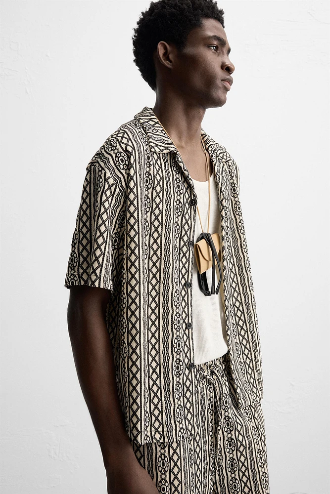 PERFORATED JACQUARD RELAXED FIT SHIRT