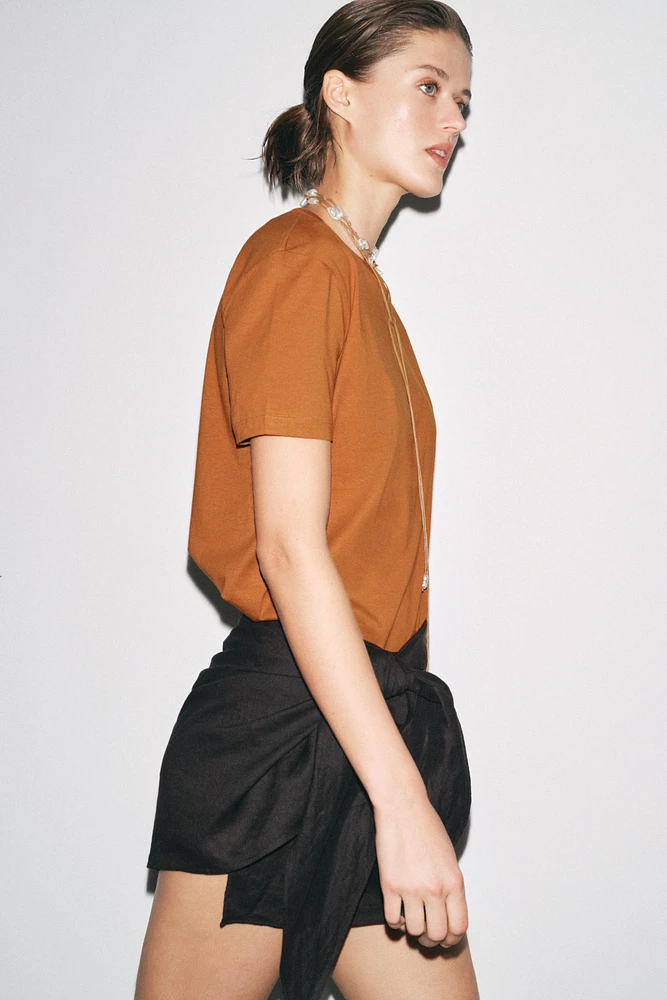 T-SHIRT BASIQUE EN COTON