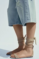 LEATHER STRAPPY FLAT SANDALS