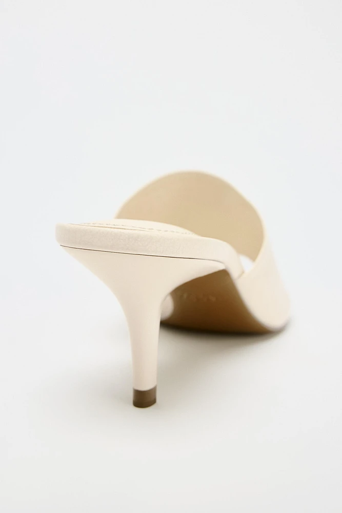 LEATHER MULES