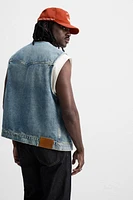 GILET EN DENIM DÉLAVÉ