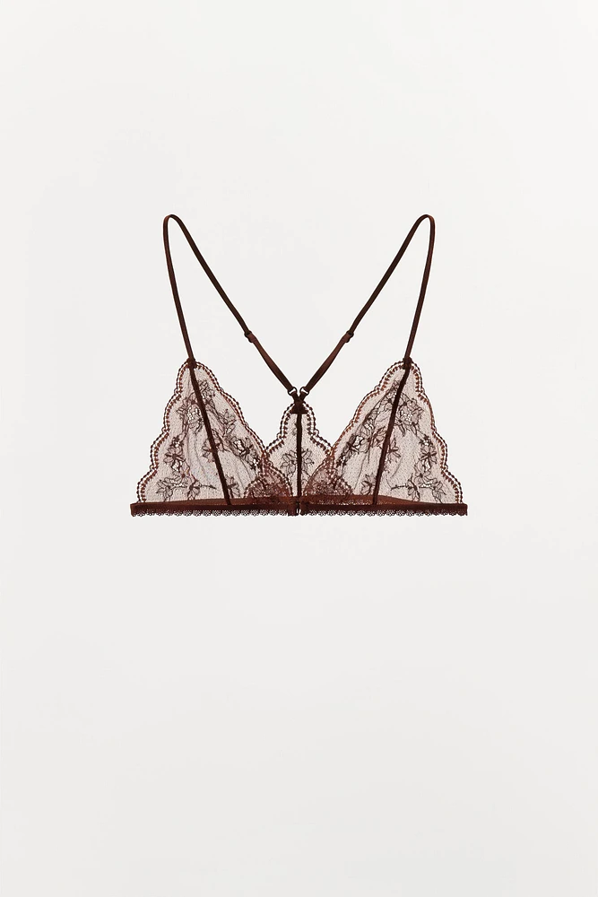 BRALETTE TRIANGLE EN DENTELLE À FLEURS