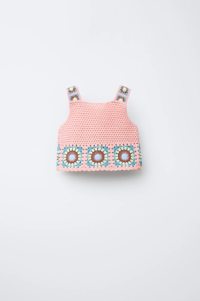 TOP EN MAILLE CROCHET