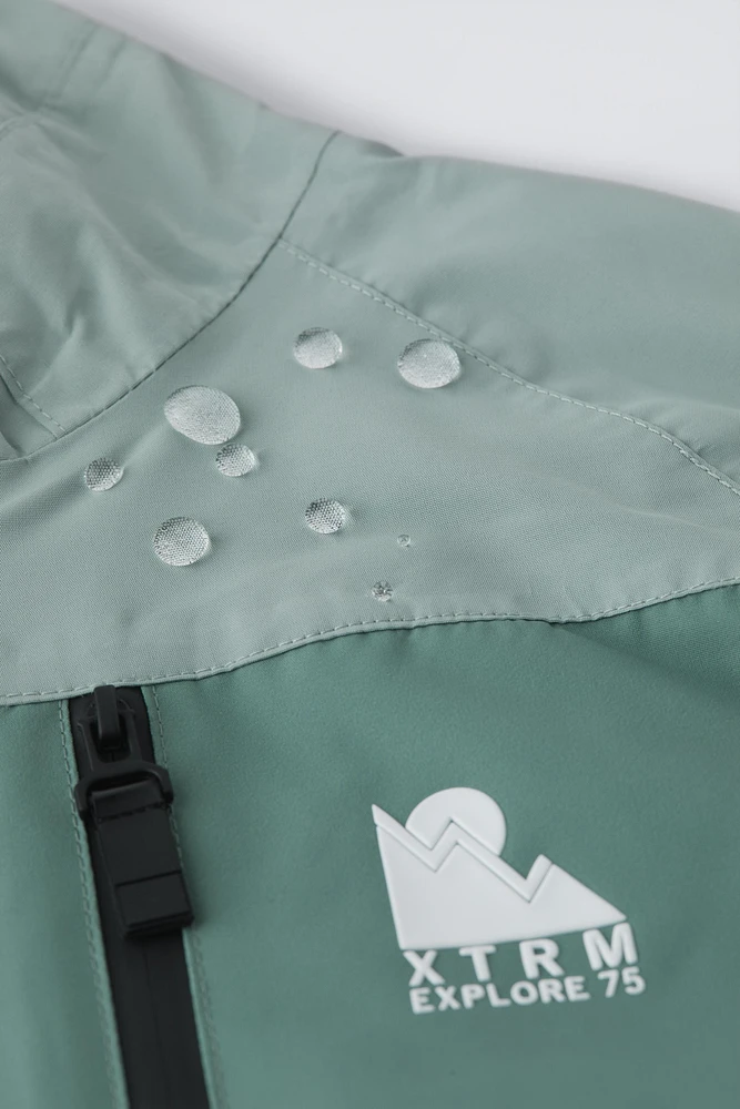 WATER REPELLENT AND WINDPROOF RECCO® SYSTEM JACKET SKI COLLECTION