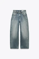 RELAXED OVERSIZE HIGH-WAISTED JEANS