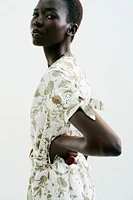ROBE COURTE IMPRIMÉE BRODÉE AJOURÉE