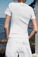 SHORT SLEEVE T-SHIRT WITH HARDWARE