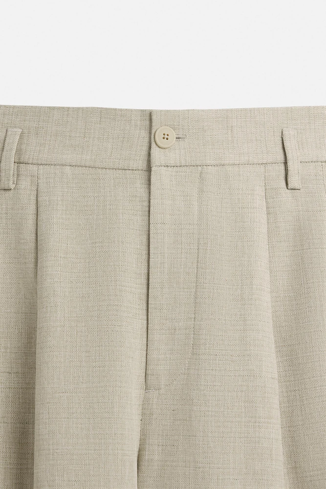 PLEATED WIDE FIT BERMUDA SHORTS