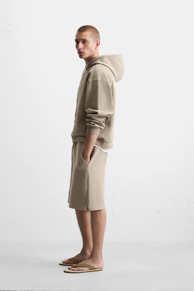 BERMUDA DE JOGGING REGULAR FIT