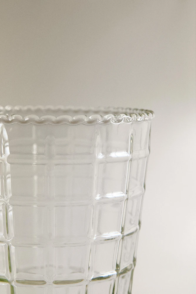 RAISED DESIGN GLASS TUMBLER
