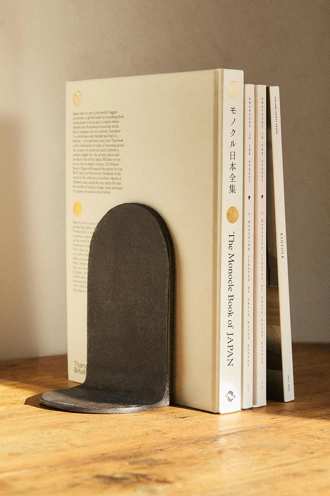 IRON BOOKEND