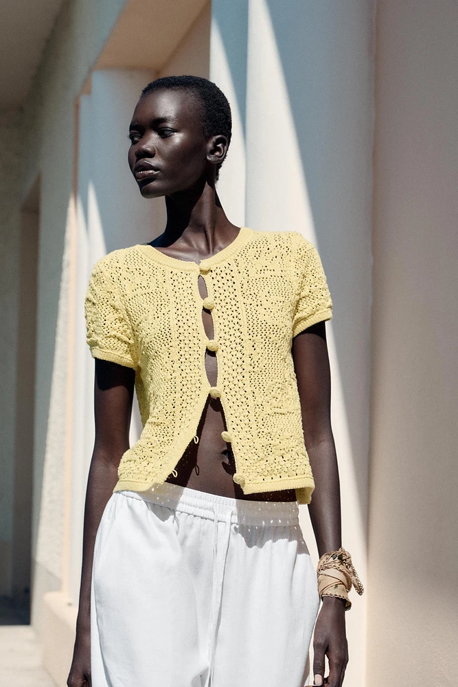 TOP EN MAILLE CROCHET