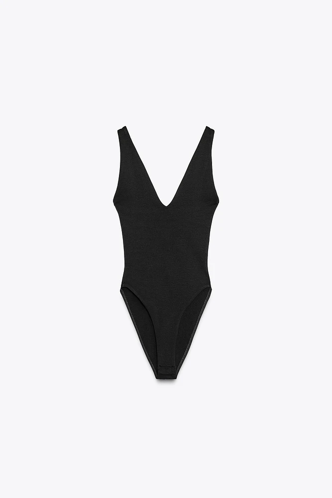 V-NECK BODYSUIT