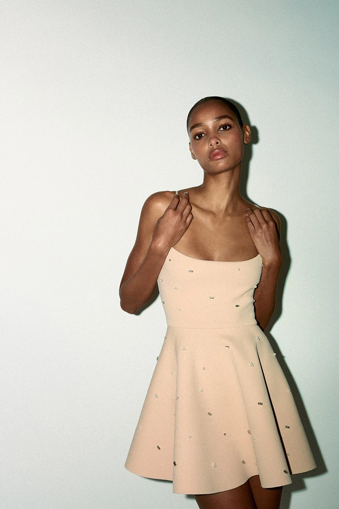 JEWEL VOLUME SHORT DRESS