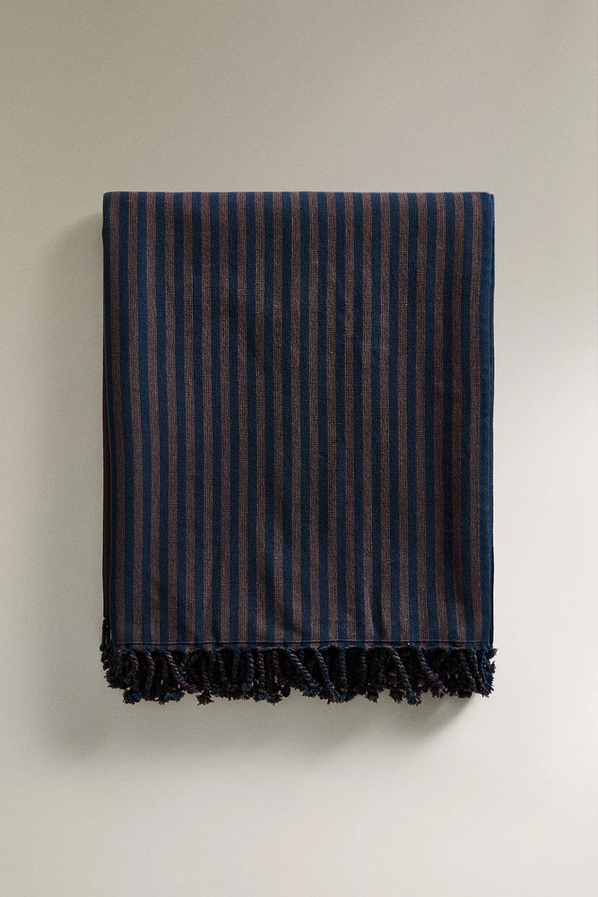COTTON BEACH TOWEL WITH THIN STRIPES