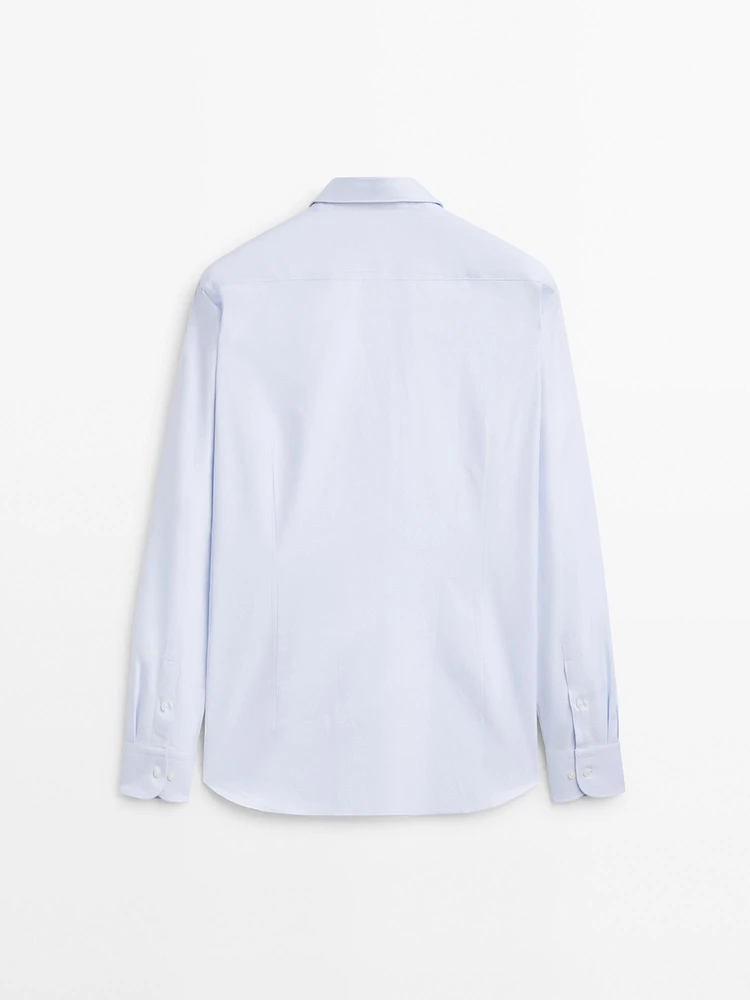Slim fit 100% cotton shirt