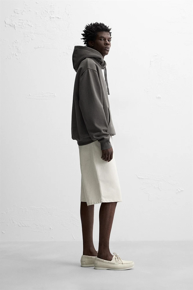 BASIC HOODIE SWEATSHIRT