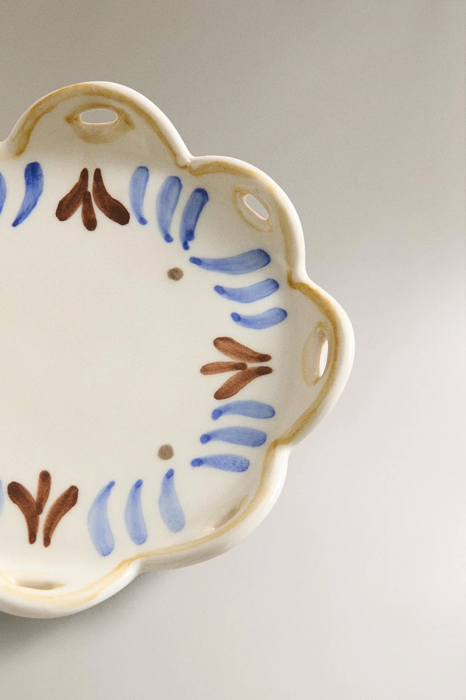 CERAMIC SIDE PLATE WITH FLORAL MOTIFS