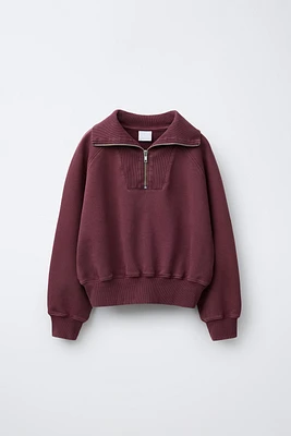 LABEL ZIP SWEATSHIRT