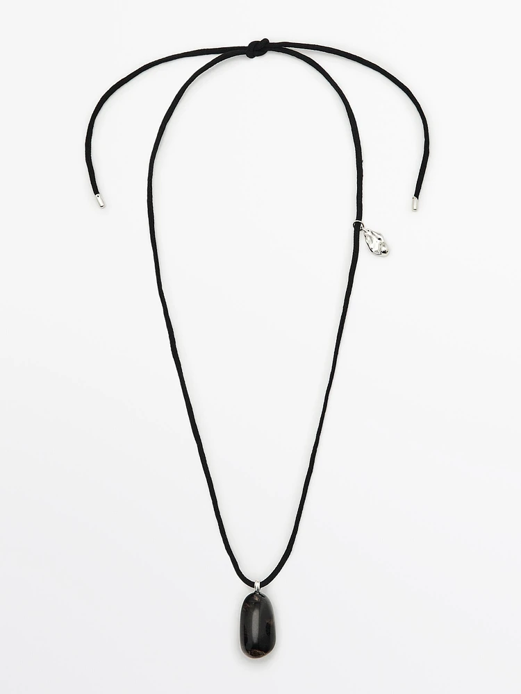 Stone cord necklace
